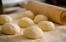 Long cold fermented dough (yeast dough in the refrigerator)